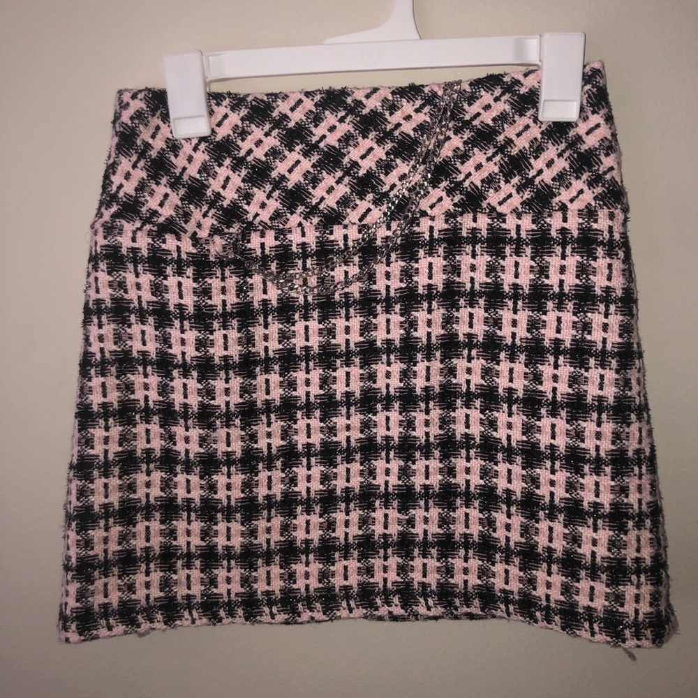 Forever 21 pink and black skirt